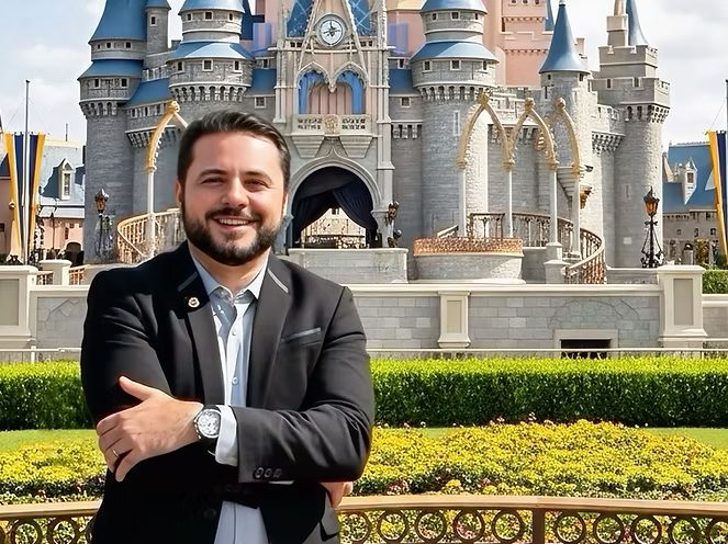 Daniel Donato - Especialista em experiência do cliente e liderança.